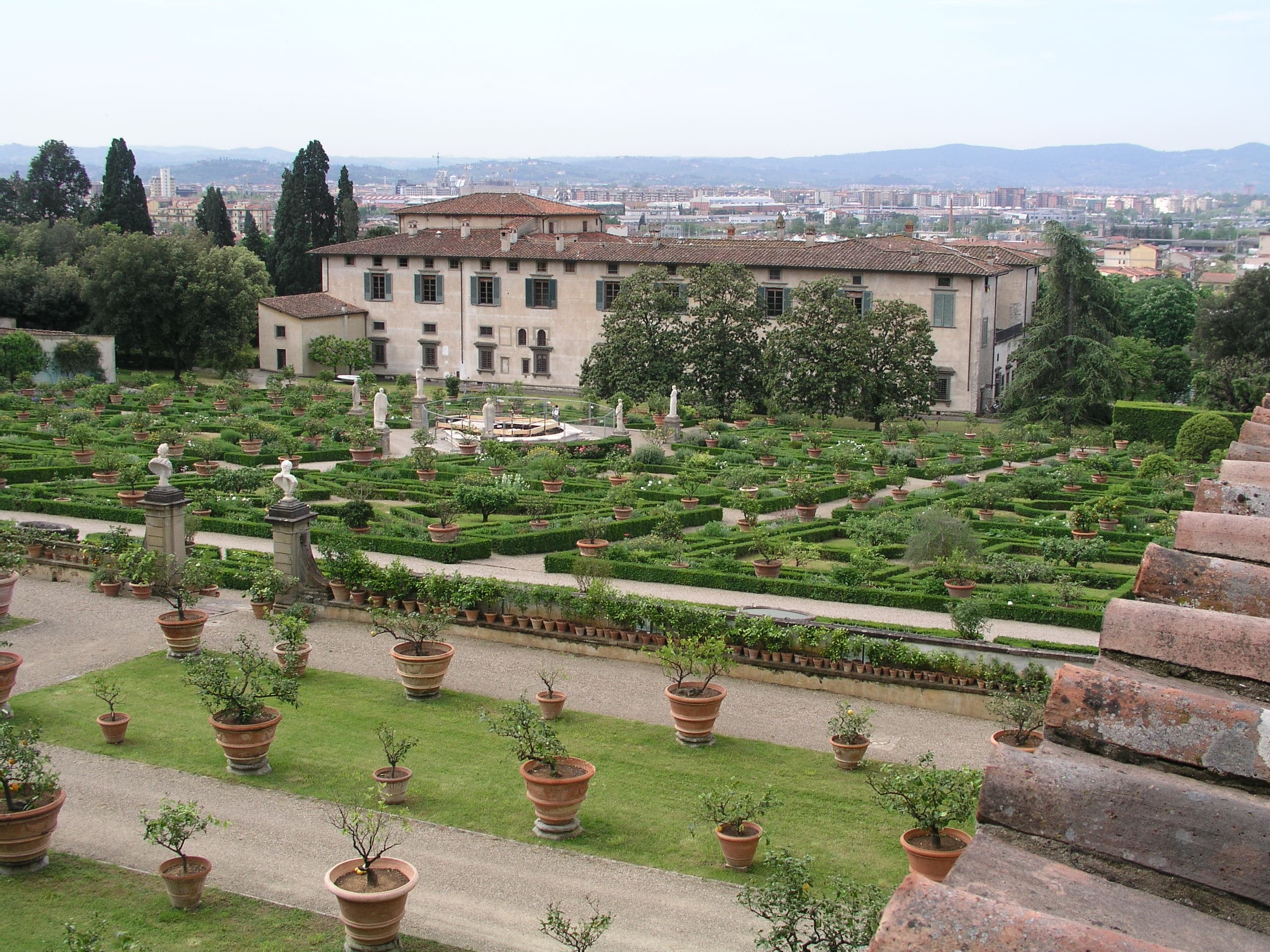 Medici villa at Castello